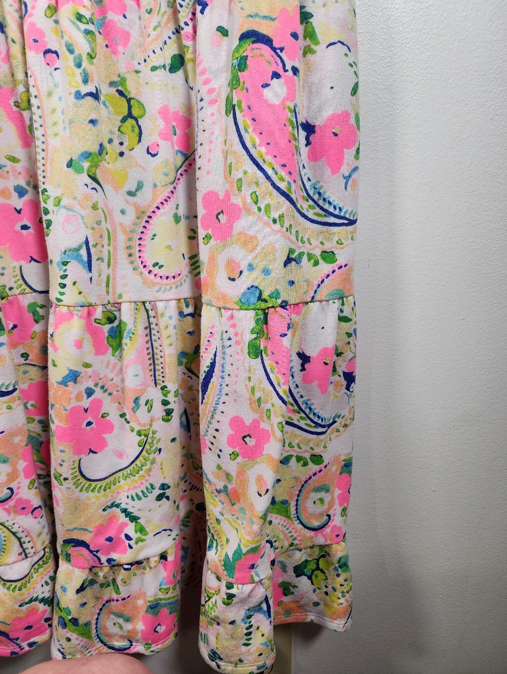 CROWN & IVY Floral Paisley Tiered Babydoll Dress | Short Sleeve Boho Mini | Size - Picture 4 of 6